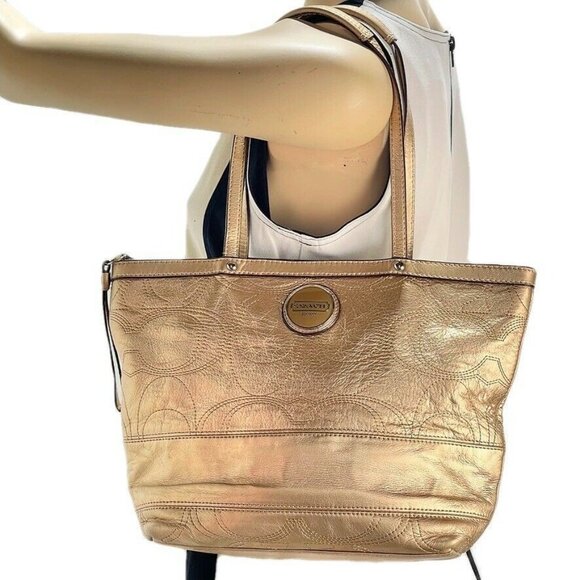 Gold COACH Signature Metallic Tote Bag With Logo & Zip Closure - Picture 7 of 9